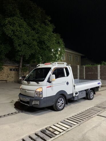 Hyundai: Hyundai Porter: 2018 г., 2.5 л, Автомат, Дизель, Внедорожник