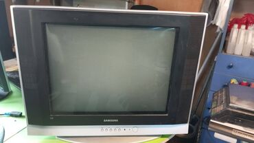 продажа квартиры в баку: Televizor yaxsi veziyyetdedir, problemsiz isleyir. Birce pultu yoxdur