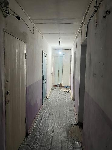 7 мкр: 1 комната, 12 м², Манас-Ата мкр., Общежитие, 2 этаж, Старый ремонт — 2