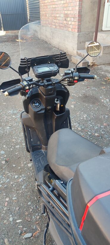 Скутеры: Макси-скутер Tank, 180 куб. см, Бензин, Б/у — 4