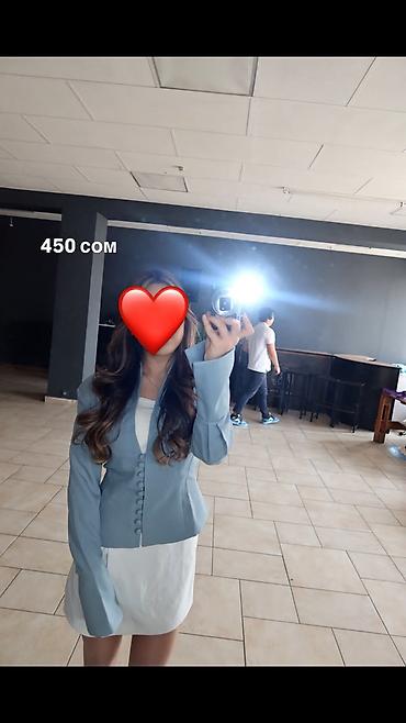 пиджак лен: 💙 Голубой пиджак — 450 сом Стильный голубой пиджак с приталенным — 1