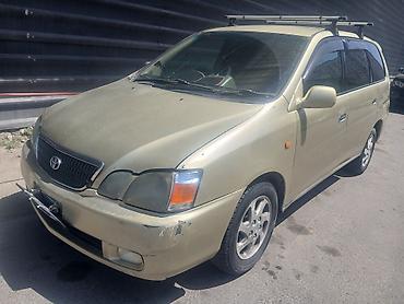 Продажа авто: Toyota Ipsum: 1999 г., Автомат, Бензин, Минивэн — 3