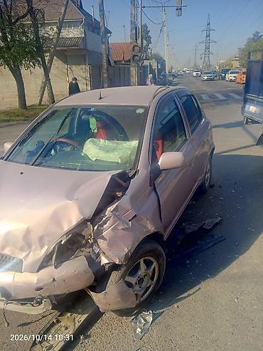 капот кобальт: Toyota Vitz: 2001 г., 1.3 л, Автомат — 1