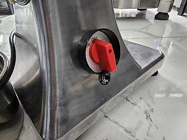 Professional ət çəkən maşınlar: Ətçəkən Pendir ve Ətçəkən maşın Model: CG22DM Güc 900 watt Volt -da lalafo.az — 11 Professional ət çəkən maşınlar: Ətçəkən Pendir ve Ətçəkən maşın Model: CG22DM Güc 900 watt Volt — 11