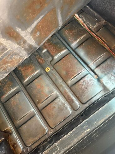 VAZ (LADA): VAZ 2107 sedan - Kuzov: 4 qapılı sedan, klassik “07” dizaynı - Rəng — 13