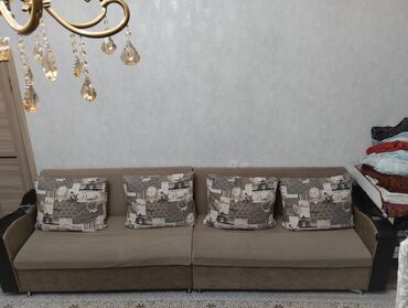 диван в стиле барокко: Прямой диван, Трехместный