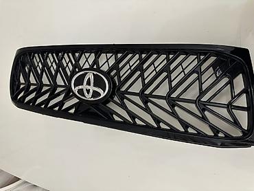 Toyota üçün ön radiator barmaqlığı 100 lük satışda