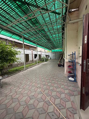 участок 5 соток: Продается частный дом с участком 8,5 соток. Основные характеристики — 6