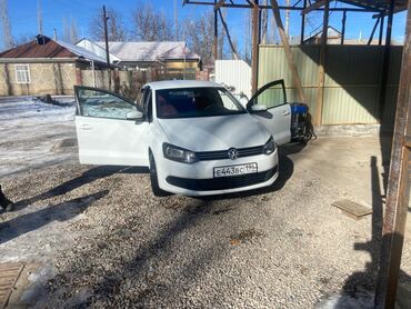 Volkswagen: Volkswagen Polo: 1.6 л, Механика, Бензин, Седан