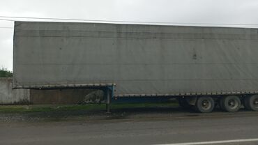 Yük maşınları üçün qoşqular: Yarasaqlı tentli yük qoşqusu (Perde/Tent yarımqoşqu) - Konstruksiya