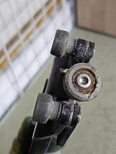 Другие автозапчасти: Ролик сдвижной двери правый Mercedes-Benz Vito W639, 2005г.в. Оригинал — 9