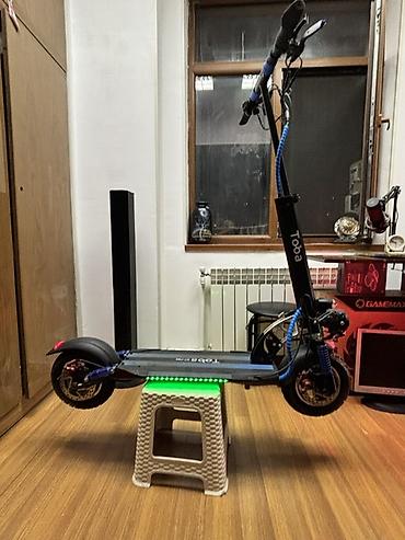 Elektrikli samokatlar: Təsvir: - Toba ST-789elektrik skuteri Hz - 30 / 35 Mesafe - 25 / — 7