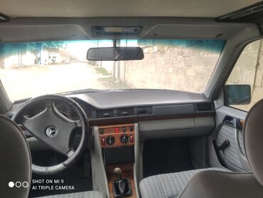 Mercedes-Benz: Mercedes-Benz W124: 2 l | 1992 il Sedan — 10