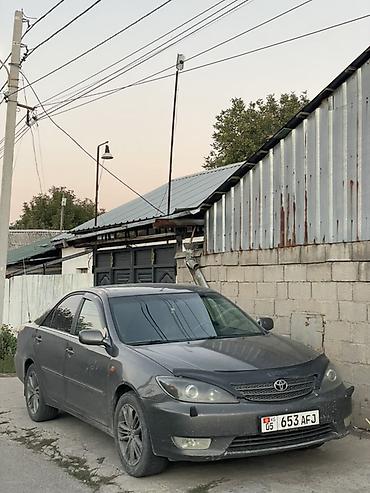 Toyota: Toyota Camry: 2002 г., 2.4 л, Кол менен иштөөчү, Бензин, Седан — 1