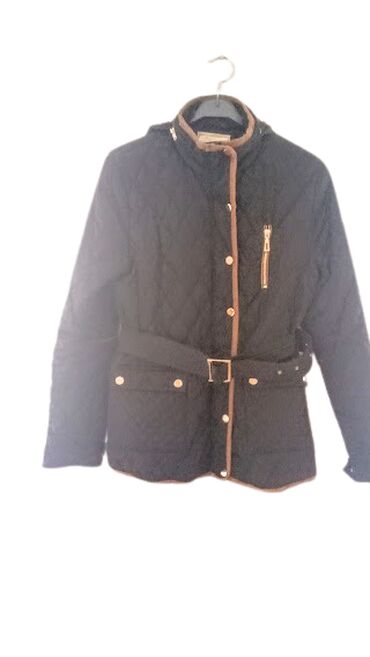 moncler jakne cena: Crna stepana jakna za prelazni period vel.L. Ramena 43,pazuh 53,rukav