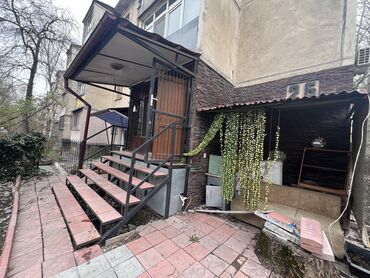 помещение под сварочный цех: 4 бөлмө, 68 кв. м, 104-серия, 1 кабат, Косметикалык ремонт