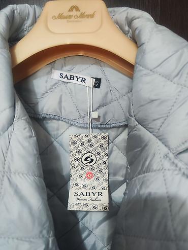 Демисезонные куртки: Обсолютно новые жен деми куртки размеры 48-50 цена 500сом адрес — 5