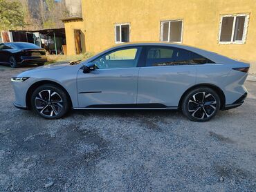 Mazda: Mazda : 2025 г., Автомат, Электромобиль, Седан — 1