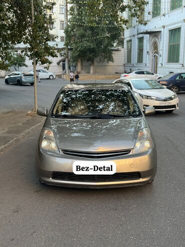 Toyota: Toyota Prius: 1.5 l | 2006 il Hetçbek