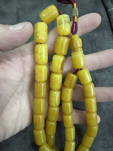 Təsbehlər: Salam çox qədimi 33 dənəli Şirə yağbal kehreba satiram basi cixan — 6