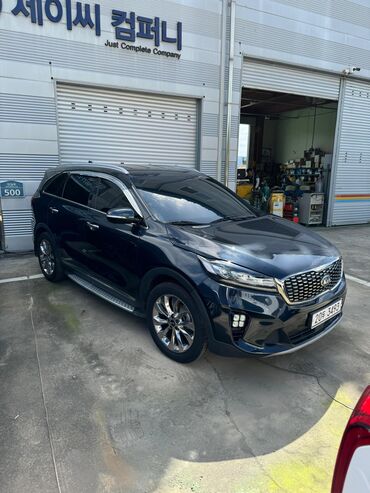 Kia: Предлагается к продаже автомобиль Kia Sorento в тёмно-синем цвете