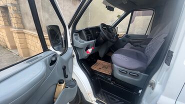 Ford: Yük maşınları icarətə verilir
İsuzu -650
Ford-750 — 11