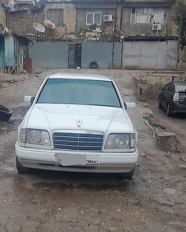 mersedes saat: Mercedes-Benz 250: 2.5 l | 1995 il Sedan — 2