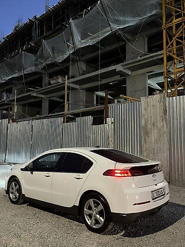 byd qin pro ev: Chevrolet Volt: 2013 г., 1.4 л, Вариатор, Гибрид, Хэтчбэк — 5