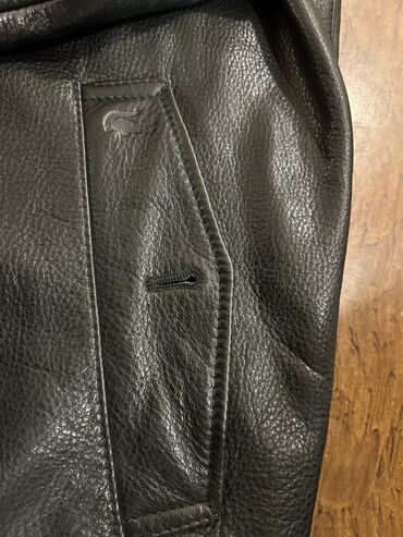 Kurtkalar: Lacoste kişi dəri gödəkçə - Brend: Lacoste - Ölçü: 56 (etiketdə 56/7 — 2