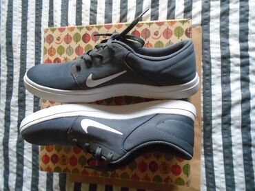 Patike: Patike, Nike, veličina - 42.5 — 12