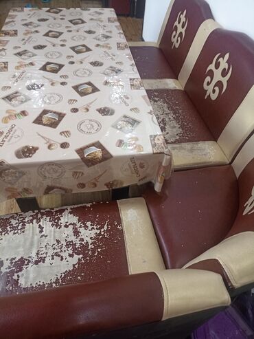 тумбочки прикроватные кожаные: Кухонный мягкий уголок, Б/у, ЛДСП