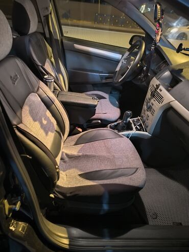 Opel: Opel Astra: 1.3 l | 2007 il 346547 km Universal — 9