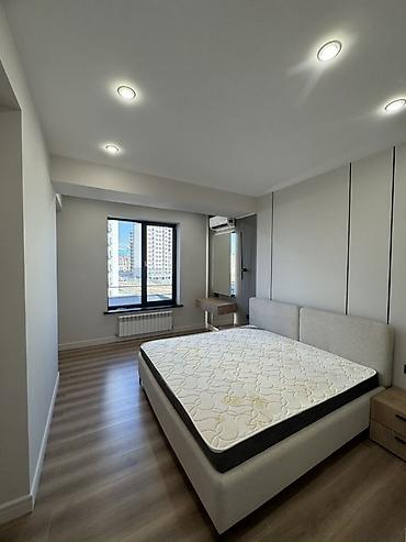 Продажа квартир: 2 комнаты, 80 м² — 3