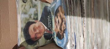 Vinil ploče: Kolekcija singl ploča 45 rpm (7 inča) – jugoslovenska izdanja - — 28