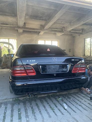 x class: Mercedes-Benz E-Class: 1999 г., Седан — 8