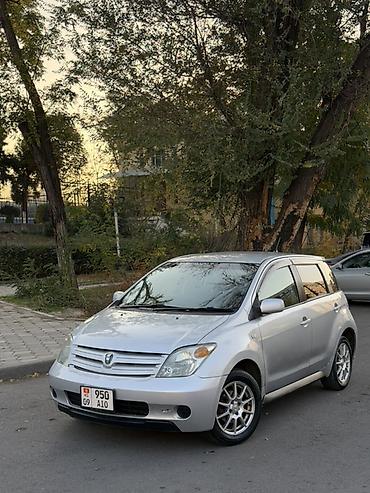 левое крыло тойота ист: Toyota Ist: 2002 г., 1.3 л, Автомат, Бензин, Хэтчбэк — 5