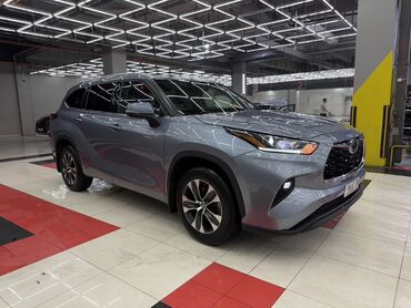 Toyota: Toyota Highlander: 2021 г., 2.5 л, Типтроник, Гибрид, Внедорожник