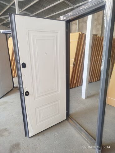 Giriş qapıları: Mənzil üçün Yeni Giriş qapısı 90x205 sm Çərçivə ilə, Zəmanətli, Pulsuz quraşdırma, Pulsuz çatdırılma — 4