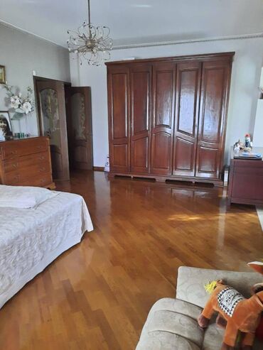 Продажа квартир: ‼️Продается 5-комнатная‼️ Площадь: 194 м² Кухня: 32 м² Этаж: 4/4 — 11