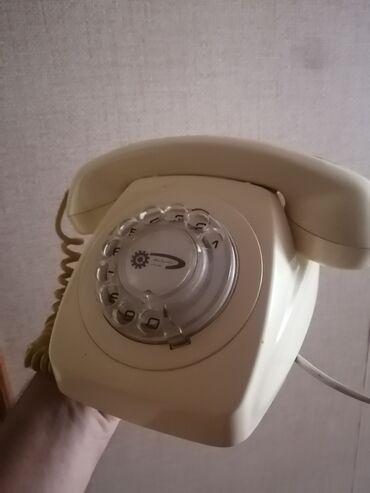 Avtomobil modelləri: Antik telefon