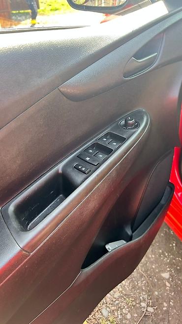 Chevrolet: Chevrolet Spark: 2016 г., 1 л, Бензин, Хэтчбэк — 12