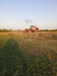 Traktorlar: Satılır: Kənd təsərrüfatı traktoru və qoşqu aqreqat Ünvan: Zərdab -da lalafo.az — 3 Traktorlar: Satılır: Kənd təsərrüfatı traktoru və qoşqu aqreqat Ünvan: Zərdab — 3