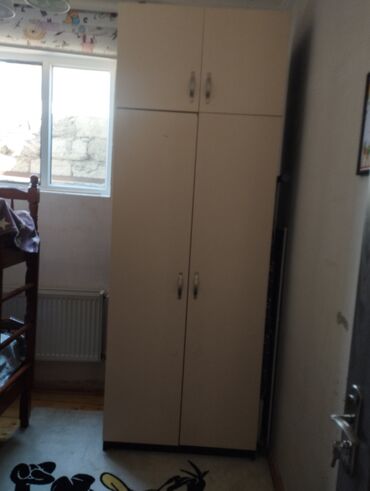parça skaf: Hündür içi geniş dolab. içi çox genişdir.unvan Hövsan.reng krem
