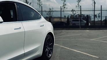 tesla p40: Tesla Model 3: 2020 г., 5.5 л, Электромобиль, Седан — 5