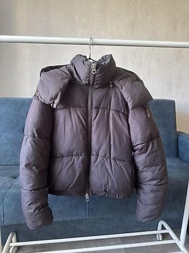 Пуховик, Короткая модель, Стеганый, S at lalafo.kg Пуховик, Короткая модель, Стеганый, S