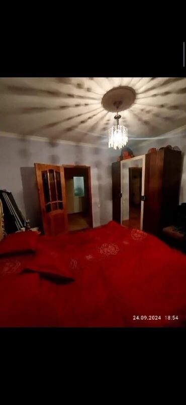 Həyət evləri və villaların satışı: 3 sot torpaqda 5 otaqlı həyət evi satılır Əfqan baglarinda. Reyal — 15