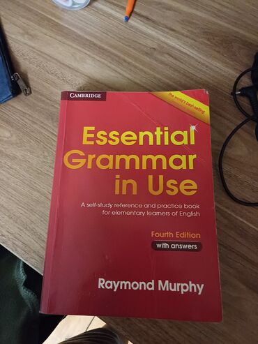 ev təmizliyi işi axtarıram: Essential grammar in use Raymond murphy fourth edition vəziyyəti əla