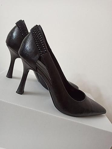 Prelepe crne Catwalk salonke sa cirkonima - Br. 39 (gazište 25cm)