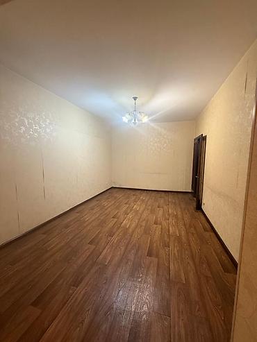 Продажа квартир: 3 комнаты, 70 м² — 1