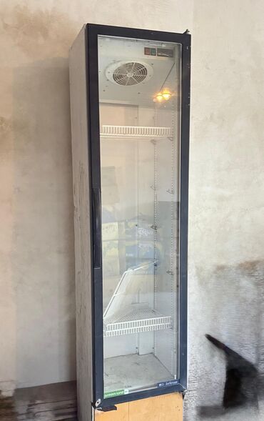 Otaq qapıları: Su, sok vitrin Soyuducu 200 AZN satılır ❗ Ölçü 197sm x 46 sm heç bir